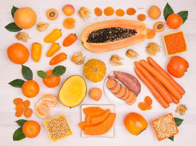 Verdura e frutta: meglio se arancioni Verdura e frutta: meglio se arancioni